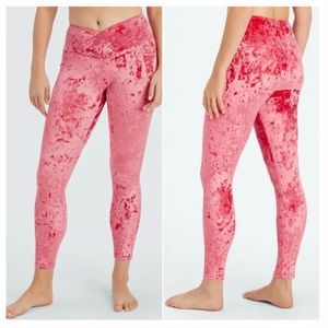 Fabletics Crushed Velour Crossover Leggings NWT SIZE M